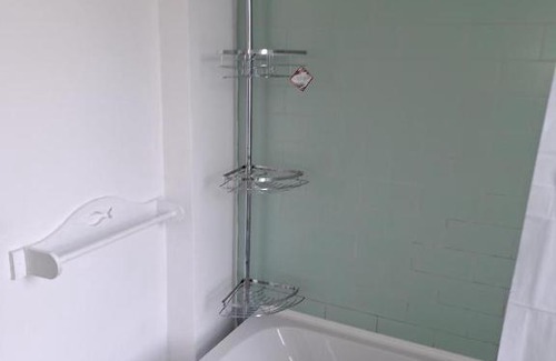 Goodmayes House | Single Bedroom near London Seven Kings Train Station