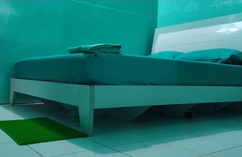 Male House | Single Room 8