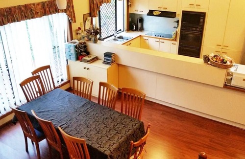 McDowall House | Single room in large house