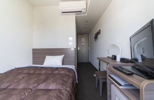 Hakata Ekimae Hotel | Single room nonsmoking semidouble plan with bre/Fukuoka Fukuoka