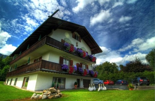 Bad Wiessee Bed & Breakfast | Single room shower/WC without balcony - Gästehaus Meran