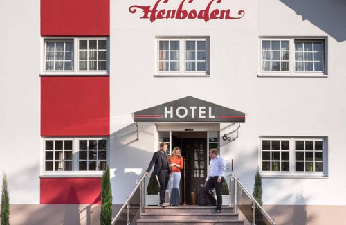 Umkirch Apartment | Single room with toilet and shower - Hotel Heuboden