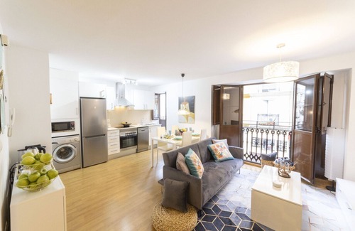La Roqueta Apartment | SingularStays Valencia Center IV
