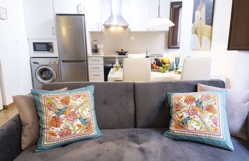 La Roqueta Apartment | SingularStays Valencia Center IV
