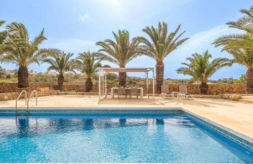 Xaghra Villa | Sinjura Holiday Home