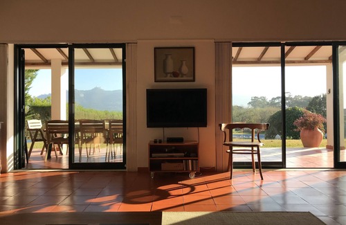 Varzea de Sintra Villa | Sintra M Country Villas-Stunning View, Garden&Pool, Playground and Barbecue.