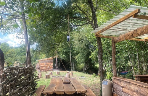 Bitry Cabin | Sioux tepee in the wilderness