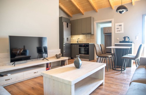 Gargaliani Apartment | Sir T Comfy, your comfy retreat in southwest Messinia.