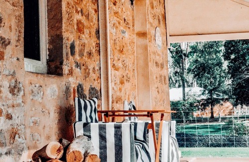 Upper Wakefield Cottage | Sir Walter's Cottage at Hughes Park