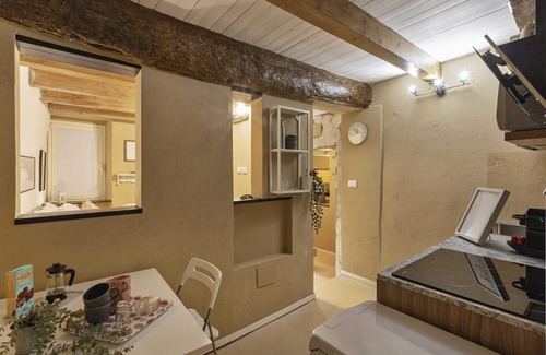 Genoa Historical Centre Apartment | Sirocco - A Cozy Shelter adjacent to Garibaldi Street.