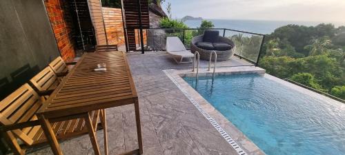 Haad Pleayleam Villa | Sis and Sea Villa