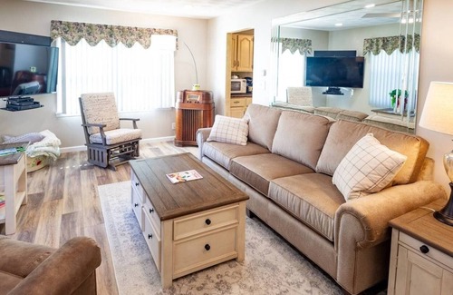 Arthur Cottage | Sisters Cottage in the heart of Amish country