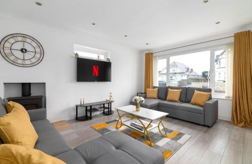 Sittingbourne Apartment | Sittingbourne Lodge, free car park - 4 Cars