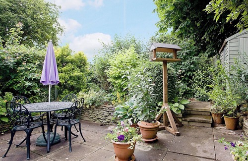 Upton Cheyney Cottage | Situated in beautiful, quiet countryside and boasting many original features.
