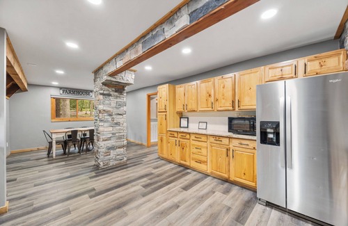 Mount Juliet Cabin | Six Unique Cabins on 180 Acre Farm near Nashville, Sleeps 37, Events Welcome!