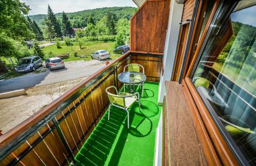 Mukinje Bed & Breakfast | Sixteen Lakes Guest House