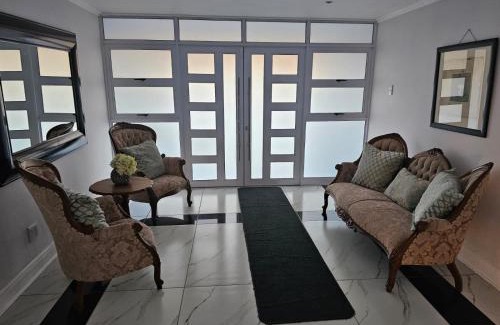 Bluewater Bay House | Sixty On Whales