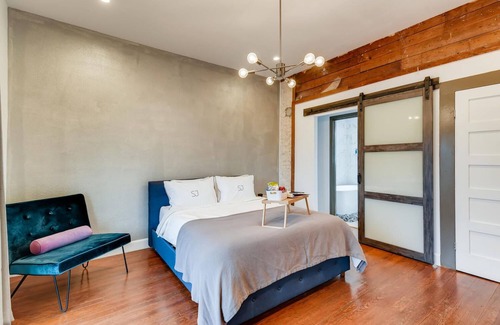 Near East Side Bed & Breakfast | SJ4 Exclusive Private Historic Contemporary suites