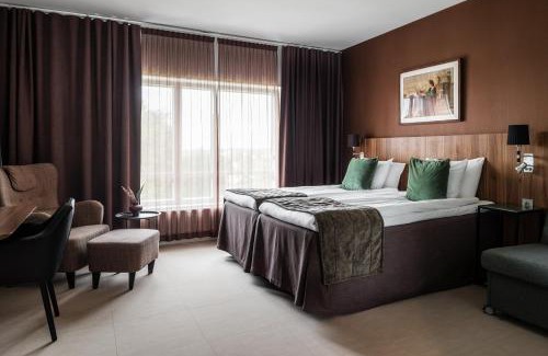 Norra Skara Hotel | Skara Konsthotell
