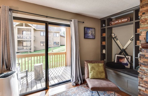 Great Valley Apartment | Ski-in/out & Golf Condo w/A/C at Holiday Valley!