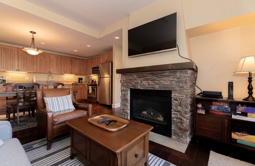 Silvercreek Condo | Ski in/Ski Out 2bed/2bath Mountainside Escape