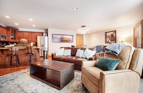 Four O'Clock Condo | Ski-in/Ski-Out Breckenridge Mountain Retreat; Full Remodel
