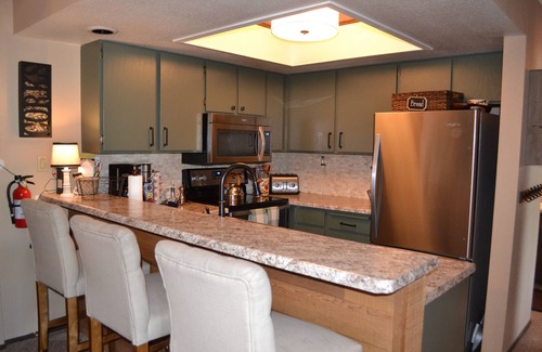 Brian Head Condo | Ski-In/Ski-Out Condo! Spacious, Cozy, Convenient. Great for Couples and Families