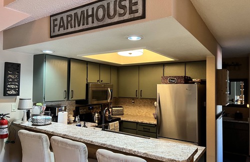 Brian Head Condo | Ski-In/Ski-Out Condo! Spacious, Cozy, Convenient. Great for Couples and Families