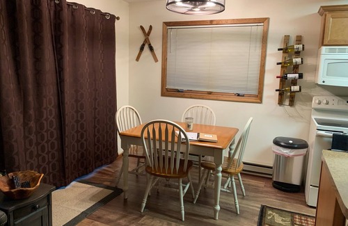 Wakefield Condo | Ski in/Ski Out Entire Condo Sleeps 4 @ Jackson Creek Summit