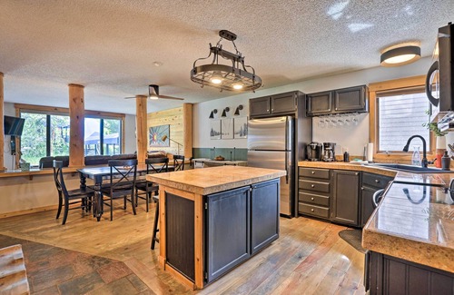 Silvercreek Condo | Ski-In/Ski-Out Granby Condo w/Indoor Hot Tub!