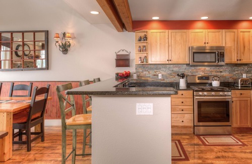 Saddle Ridge House | Ski-in/ski-out home in Moonlight Basin w/private hot tub - Saddle Ridge - Gambler Chalet