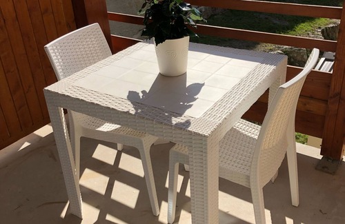 Valberg Apartment | Ski Valberg (1700m) 06, flat 2 rooms center, pisci intér. Heated Park closed