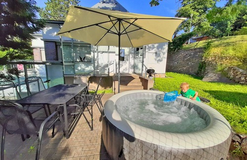 Janske Lazne Ski Chalet | Ski/Wellness Janske Lazne - by AlkaT