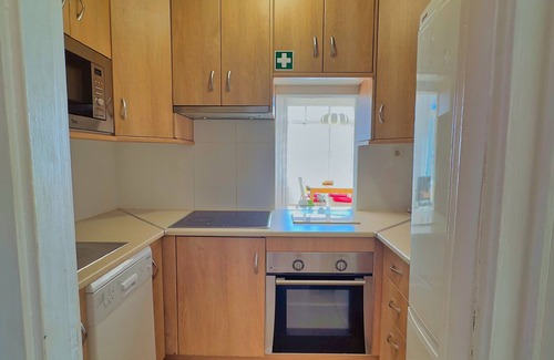 Marbella City Centre Apartment | Skol 933 - Fantastic 2-Bedroom Apartment with 9th Floor Sea Views