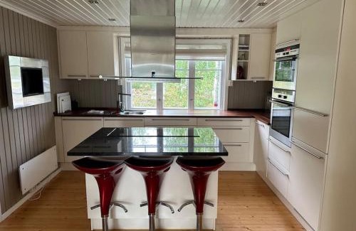Loten House | Skomakerhuset