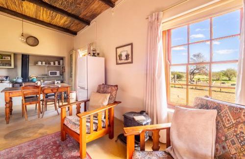 Karoo Hoogland Apartment | Skooltjie Cottage in the Tankwa Karoo