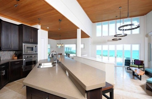 Governor's Harbour Villa | Sky Beach Club Villa Waterfall 1 4 Bedroom Villa