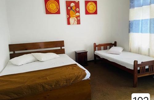 Gomagoda Hotel | Sky Beam Hotel