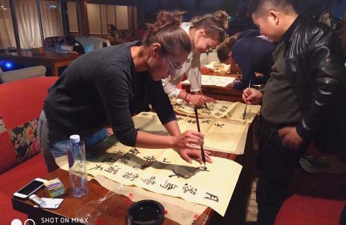 Xiufeng Hotel | Sky Garden Inn