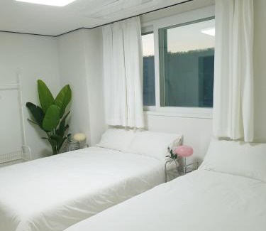 Gyonam-dong Apartment | SKY House, Seoul