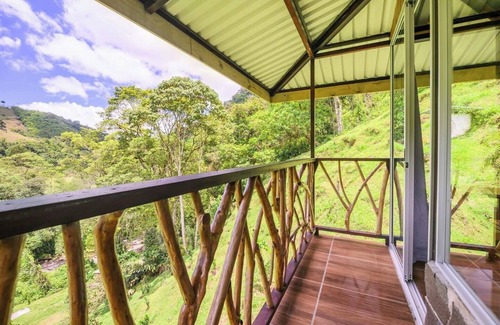 Tayutic Ski Chalet | Sky Lodge: Unforgettable Views & Private Secluded Gem In Cloud Forest