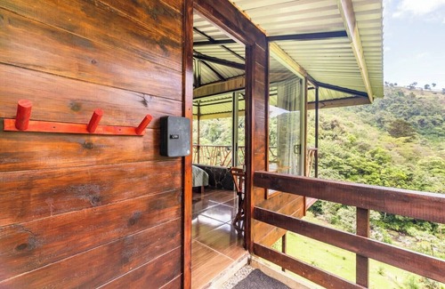 Tayutic Ski Chalet | Sky Lodge: Unforgettable Views & Private Secluded Gem In Cloud Forest