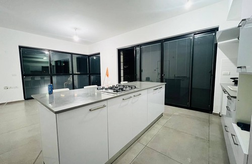 Bat Yam Apartment | SKY LUX! Apartment front beach (MAX 16 people)