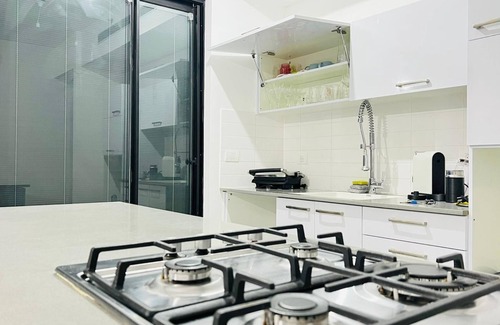 Bat Yam Apartment | SKY LUX! Apartment front beach (MAX 16 people)