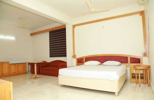 Tirur Hotel | SKY REGENCY