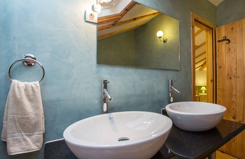 Dubnitsa Bed & Breakfast | SKY room, between the Pirin and Rhodope massifs!