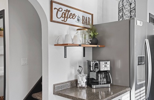 Oshkosh House | Sky & Stream Escape, n EAA AirVenture Oasis