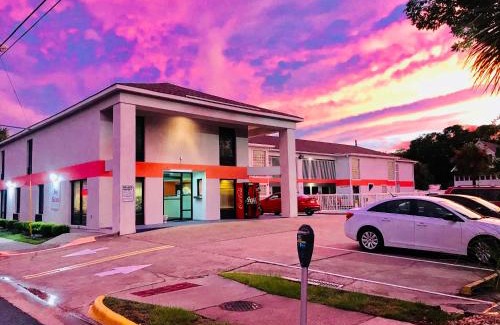 Savannah Beach Hotel | Sky Suites