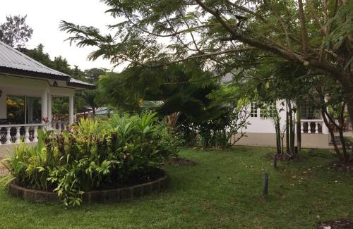 Praslin Island House | Skyblue Guesthouse - Self Catering