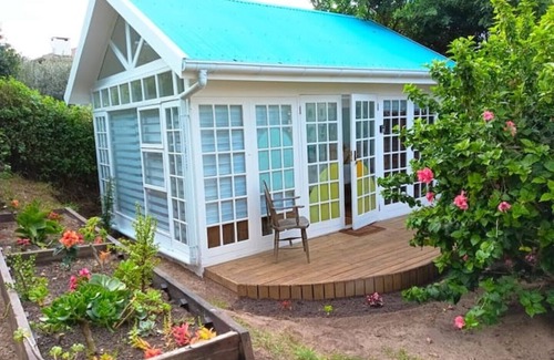 Reebok Cottage | Skye Crystal Sea Shack - Romantic Beachfront Getaway
